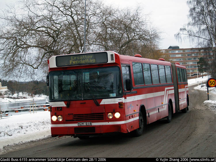 [Obrázek: Glado%20Buss%206155%20Sodertalje%20Centr...060128.jpg]